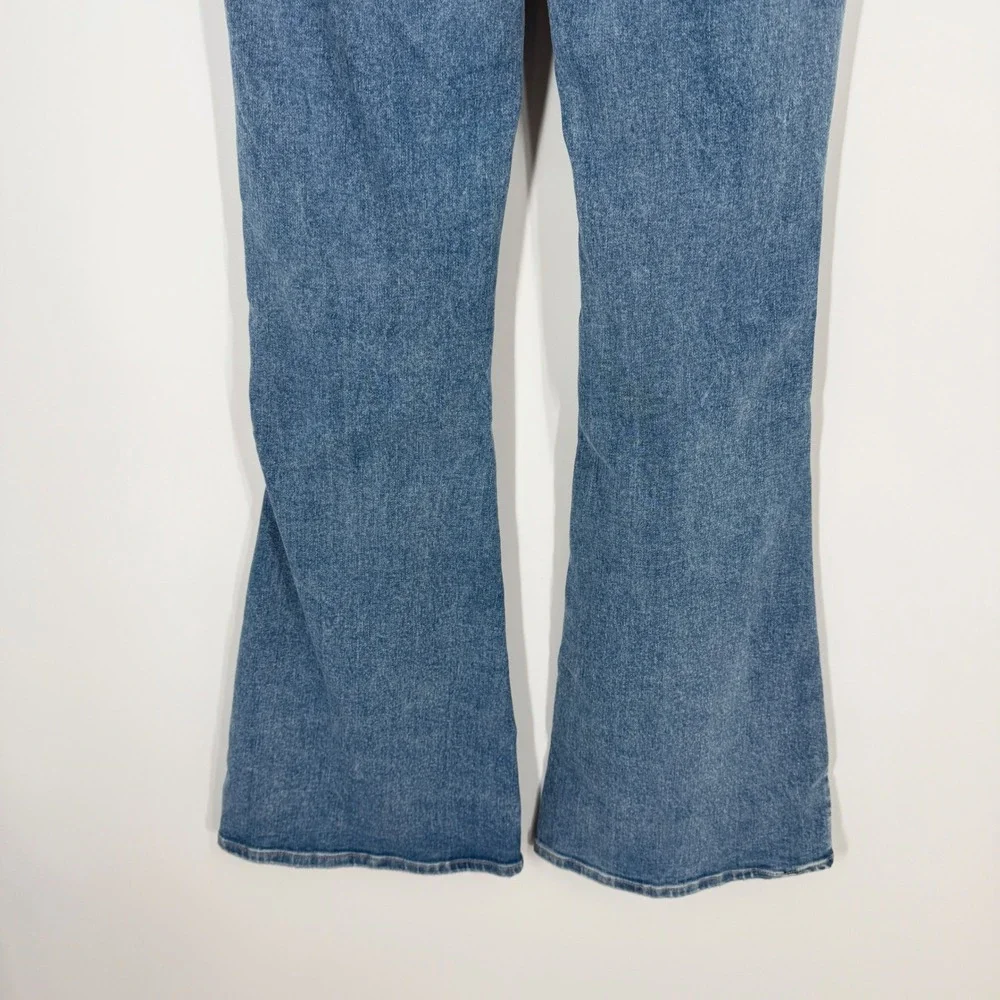 American Eagle‎ Women 6 Long Tall Blue Distressed Flare Jeans Next Level Stretch